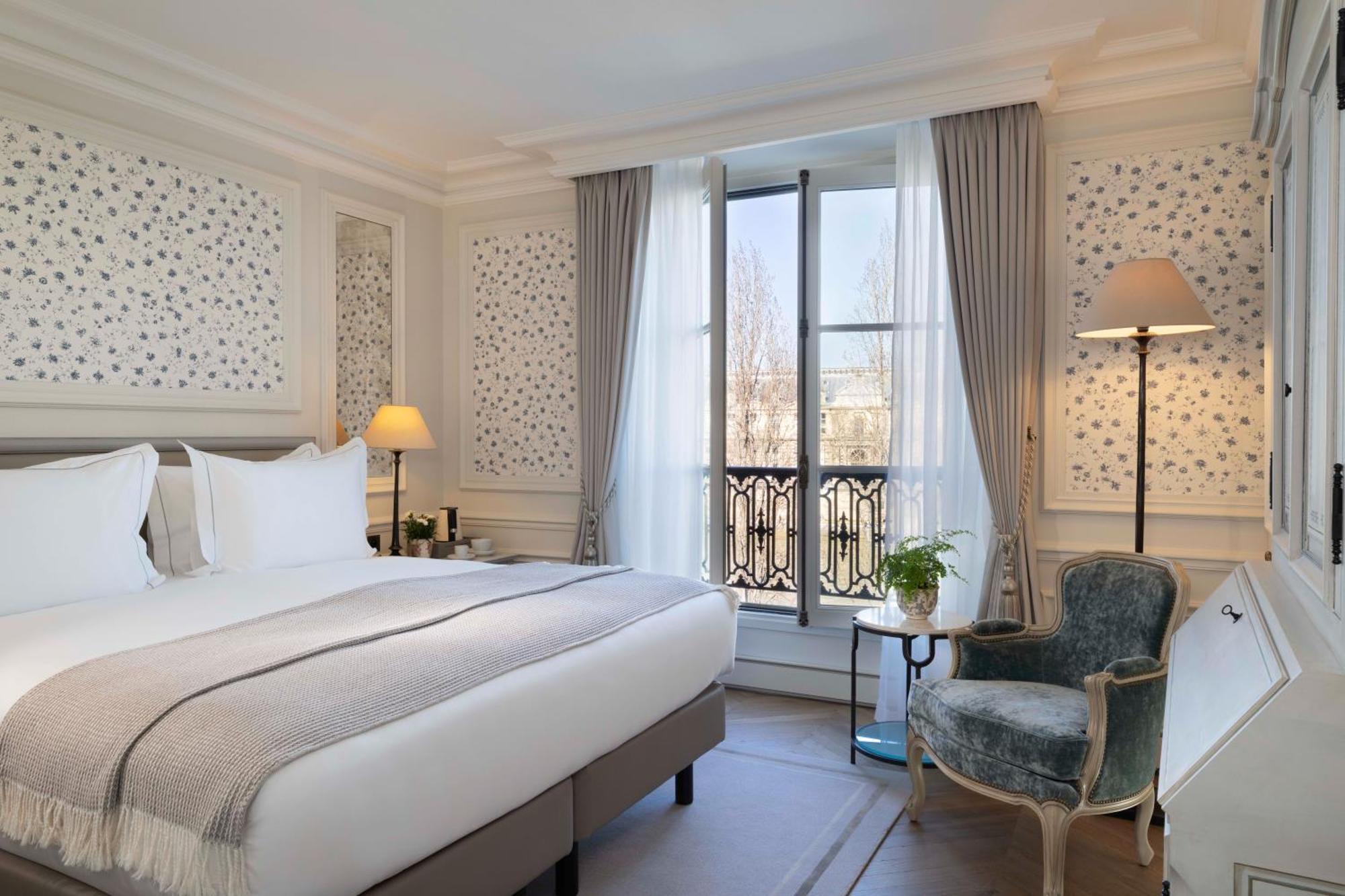 Hotel Du Quai Voltaire Paris Exterior photo