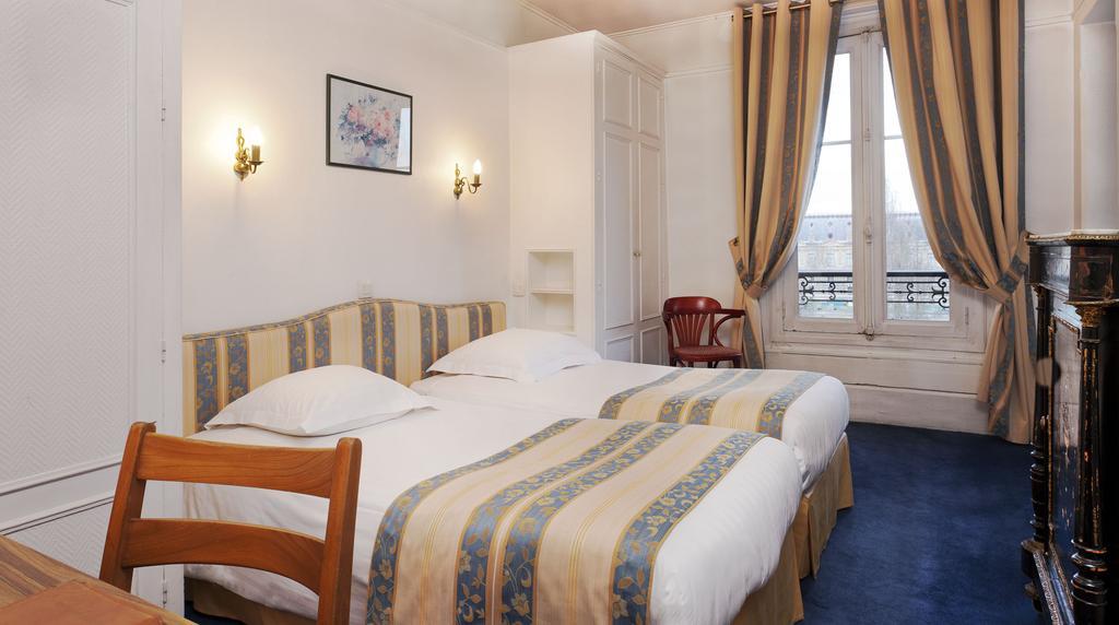Hotel Du Quai Voltaire Paris Exterior photo